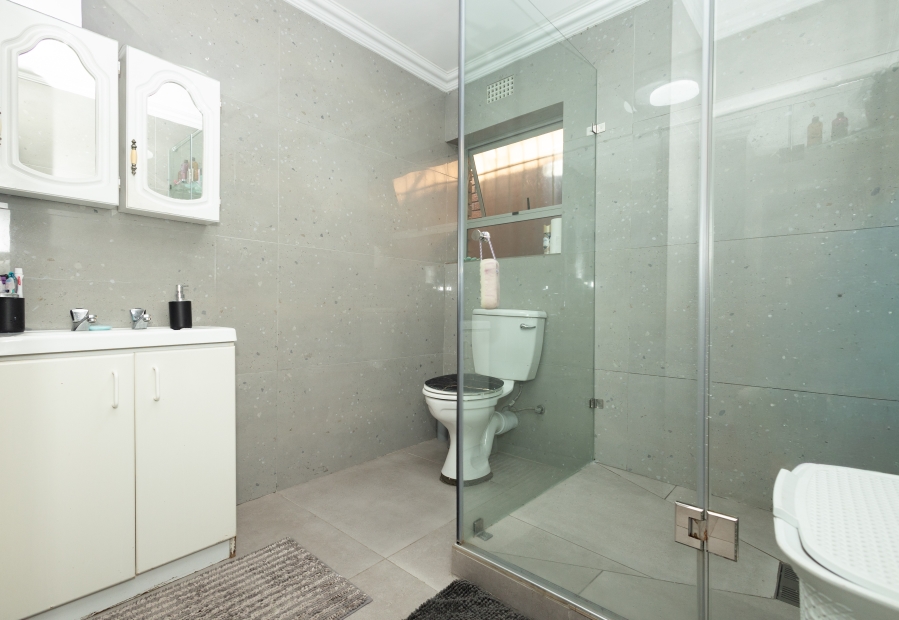 3 Bedroom Property for Sale in Table View Western Cape